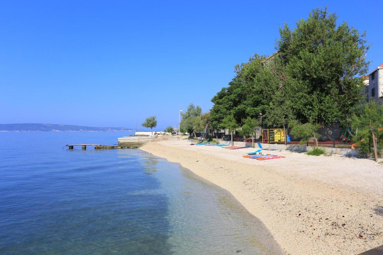 Family Friendly Apartments With A Swimming Pool Kastel Kambelovac, Kastela - 18117 エクステリア 写真